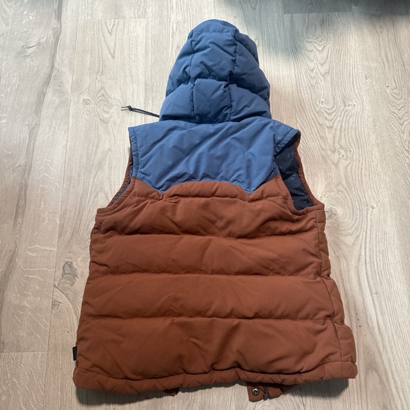 Patagonia Women's Blue and Brown Puffer Jacket - Picture 2 of 4